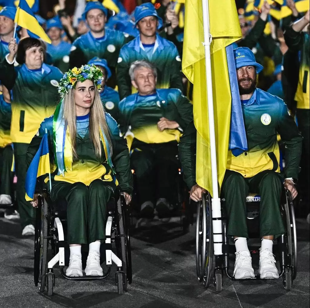 VIKTORANISIMOV створив парадну форму для паралімпійської збірної України VIKTORANISIMOV створив парадну форму для паралімпійської збірної України
