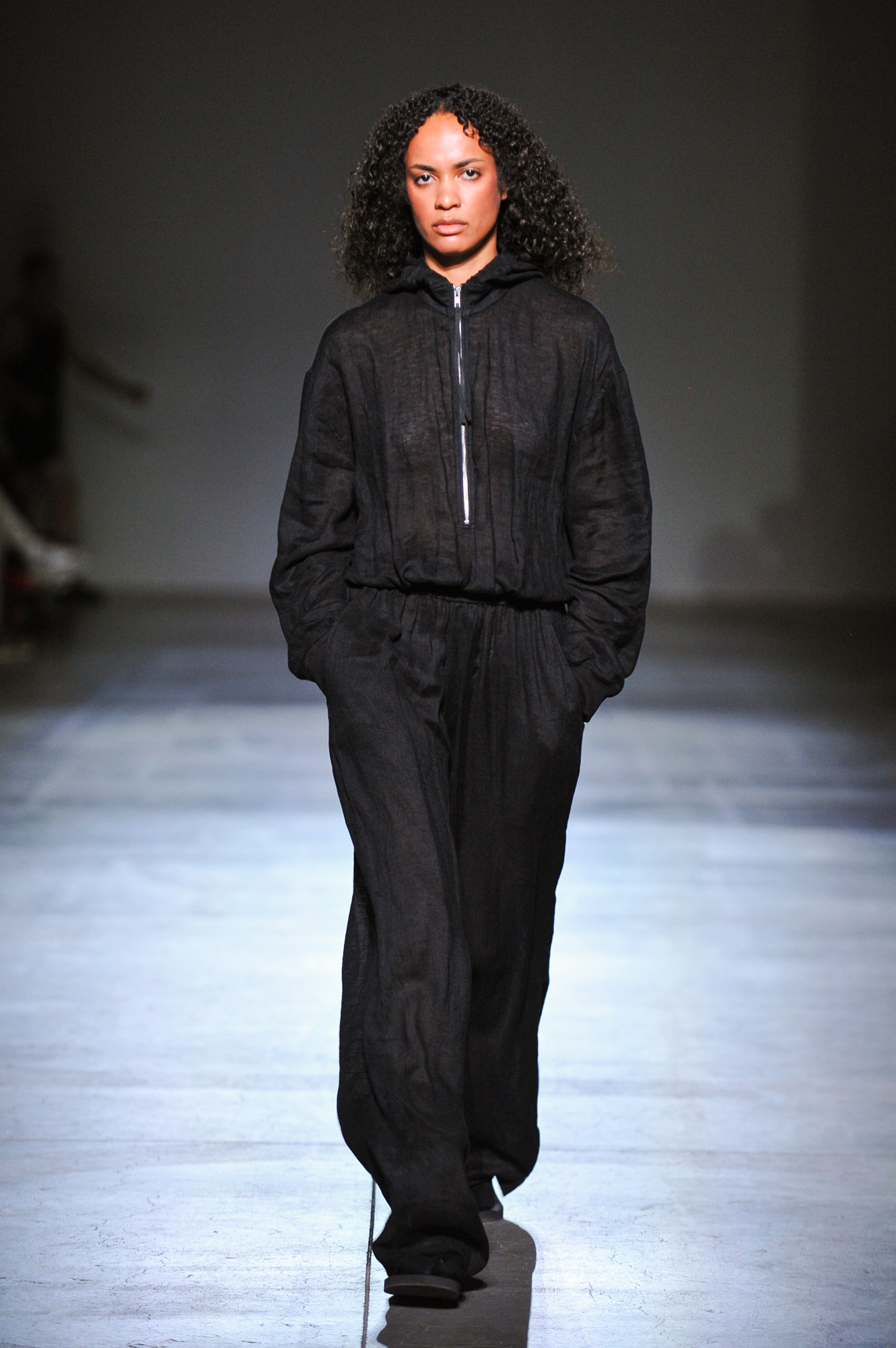 SS26: VIKTORANISIMOV показ