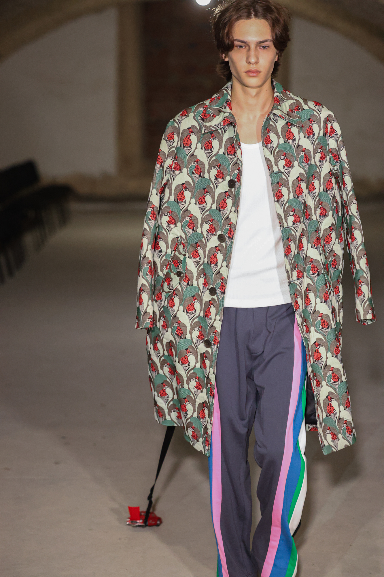SS27: VIKTORANISIMOV show