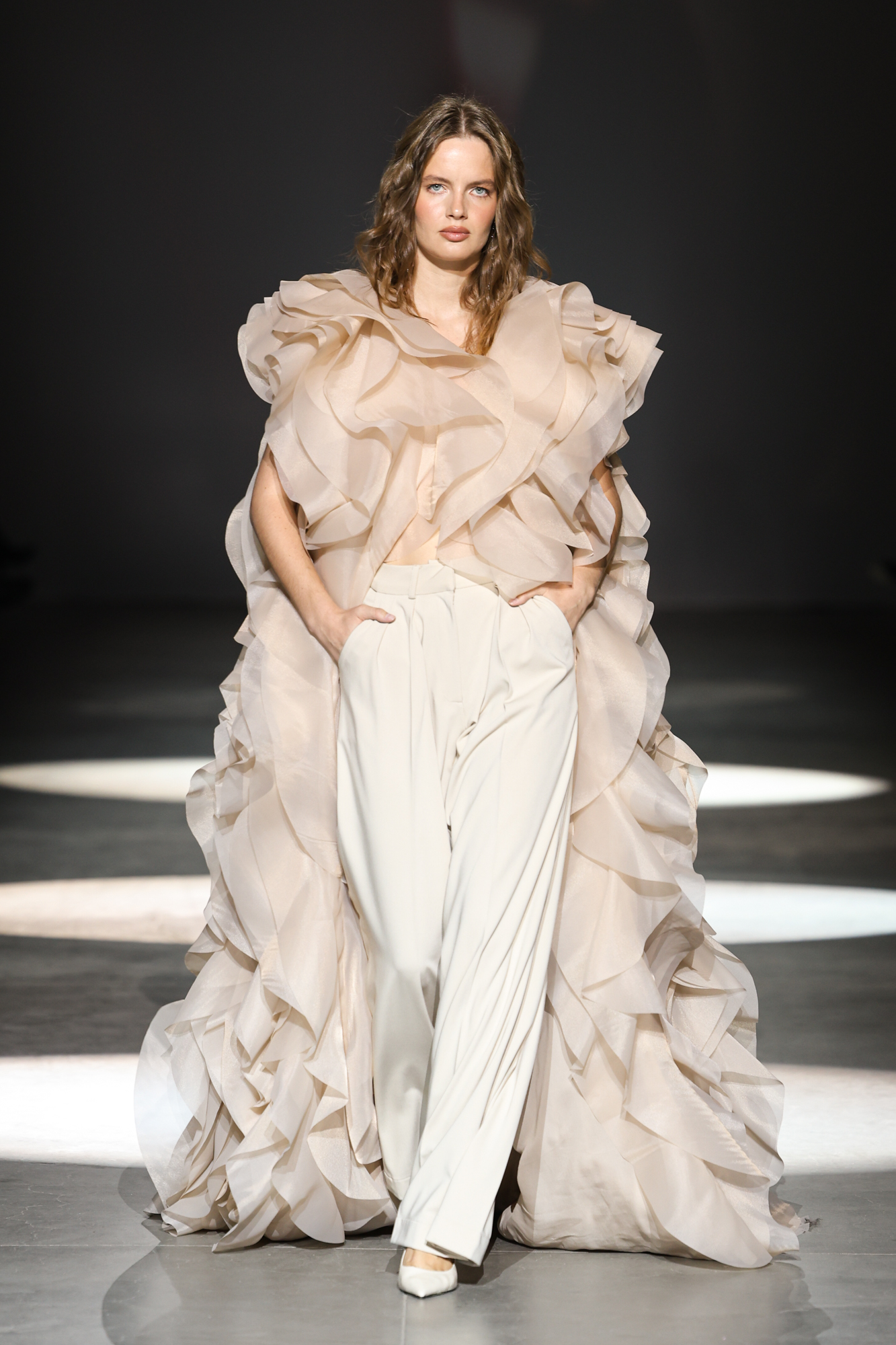 SS27: Linni Caro show